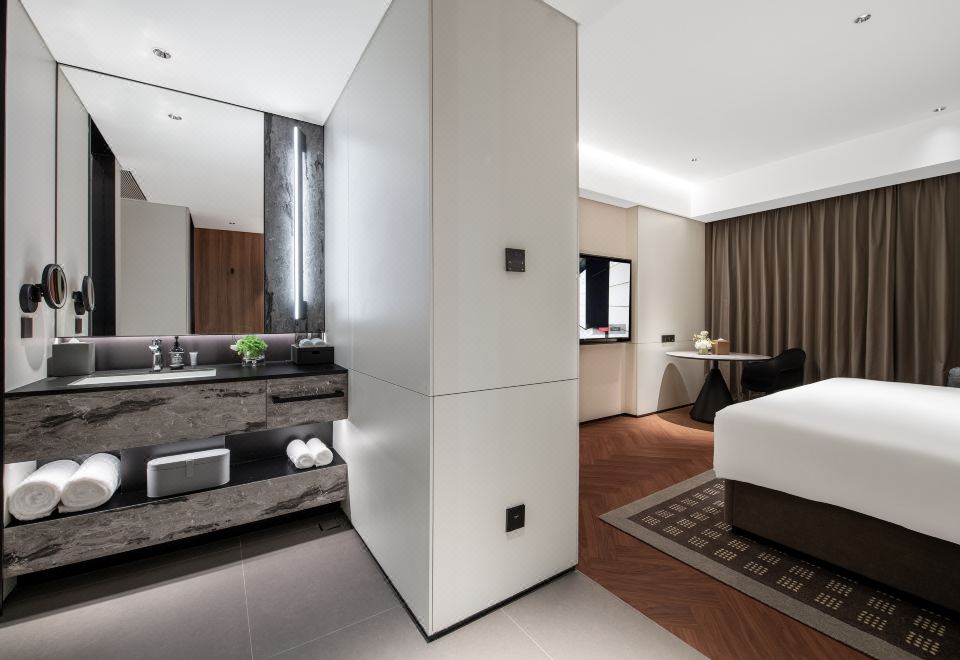 City Wall View Room (Double Bed)