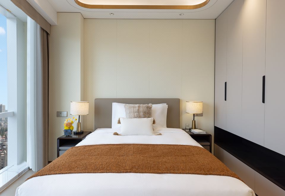 Three-Bedroom Deluxe