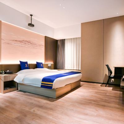 速8智能丨影音大床房{100寸巨幕} 速8精選飯店（上饒高鐵站店）優惠