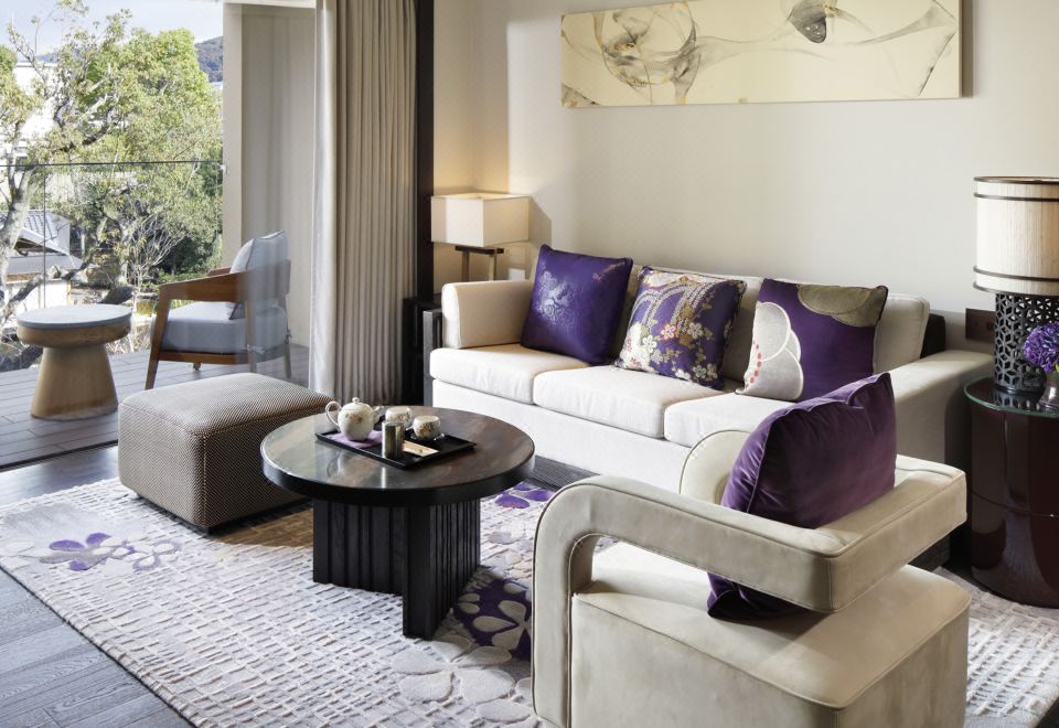 雙臥古蹟庭園住宅式套房