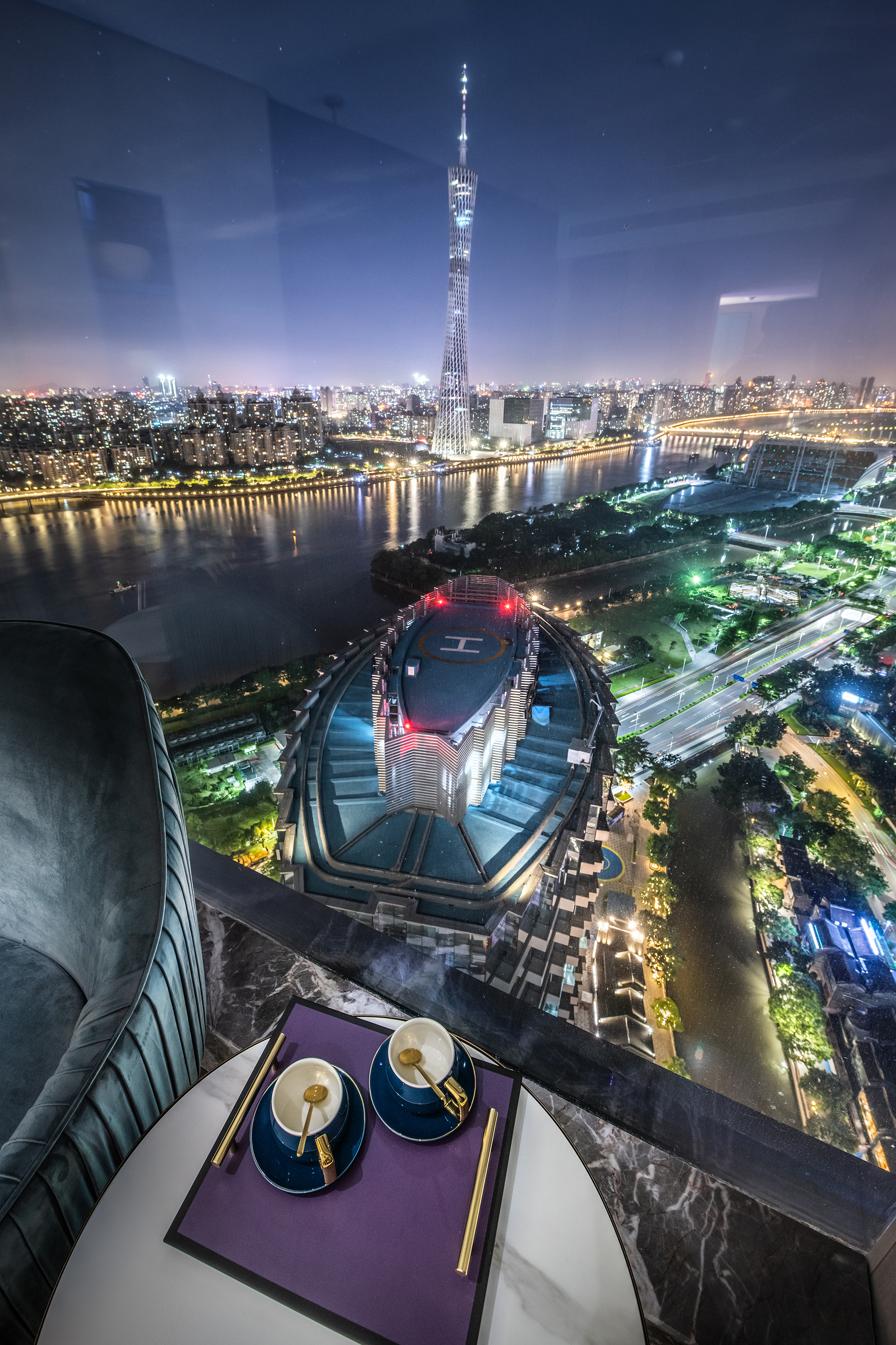 豪华270度江景雅梦套房