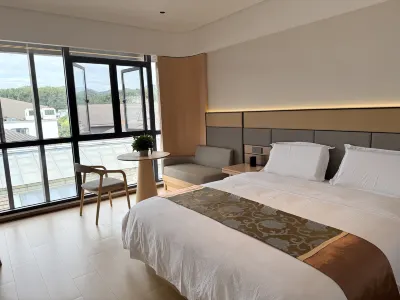 Yichun Quanjie Holiday Hotel (Wentang Gujing Quanjie) Hotels in 