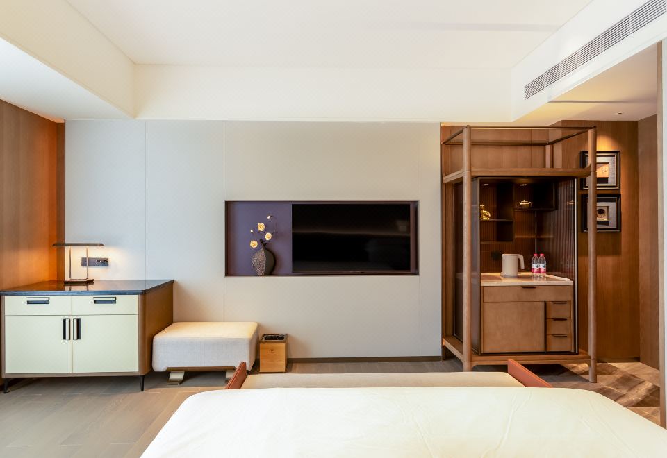 Huazhou Hotel Jianshui Ancient City ShopSuperior Queen Room