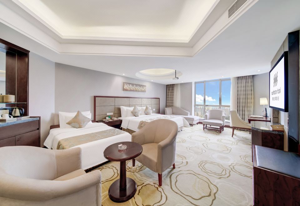 阳光家庭房（浴缸+小冰箱）