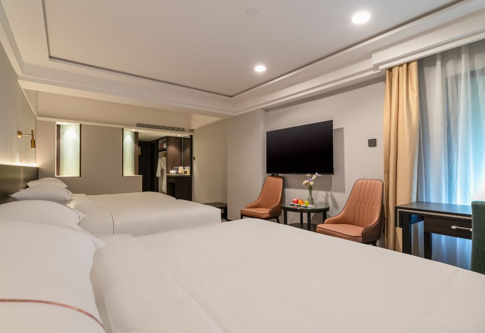 翠乐房欢聚三床房