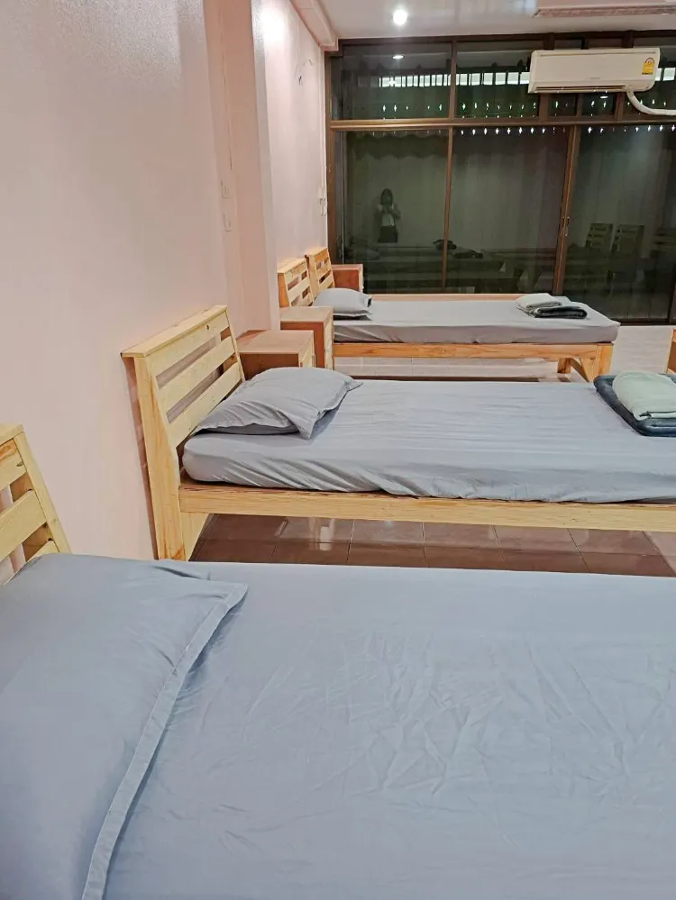 Bed In Single Mixed Dormitory Room (Mixed Gender)