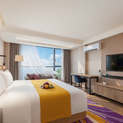 新奢高級大床房（空氣凈化器+定製舒眠零壓床墊+一級親膚布草+雙層隔音門窗） 新月集（廣州新白雲國際機場直營店）優惠