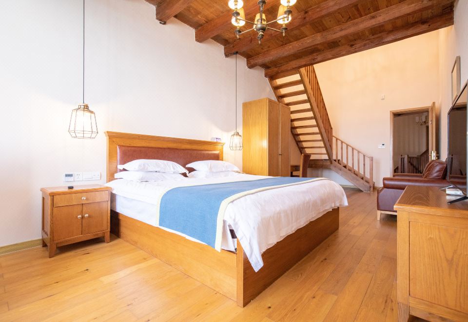 静谧沐享LOFT家庭房