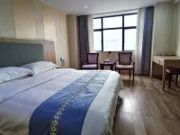 Kaiman Hotel (Jiujiang Wuning Xihai Bay Cultural Plaza) فنادق في وونينغ