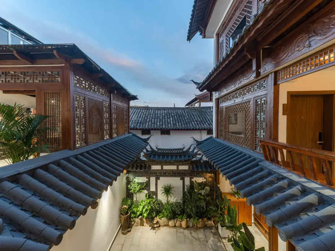 Qixuan Courtyard- Neo-chinese Design, Garden Oasis In Lijiang - Lijiang
