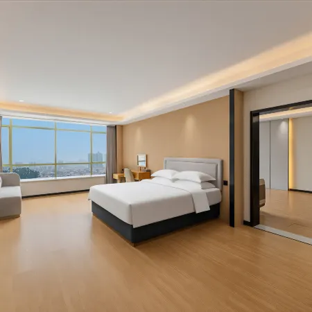 Luoding Star Hotel