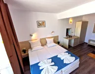 Largo Beach Hotel - All inclusive light - Promenade street - Best Location Sunny Beach
