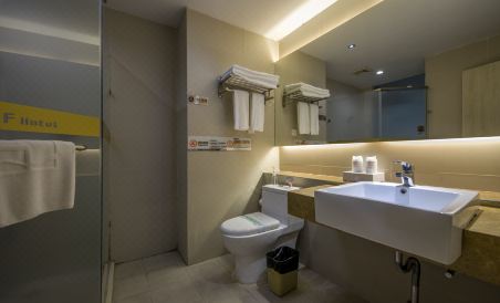 Boya Hotel (Dongguan Liaobu Government Wanrun Plaza Branch) - Housity