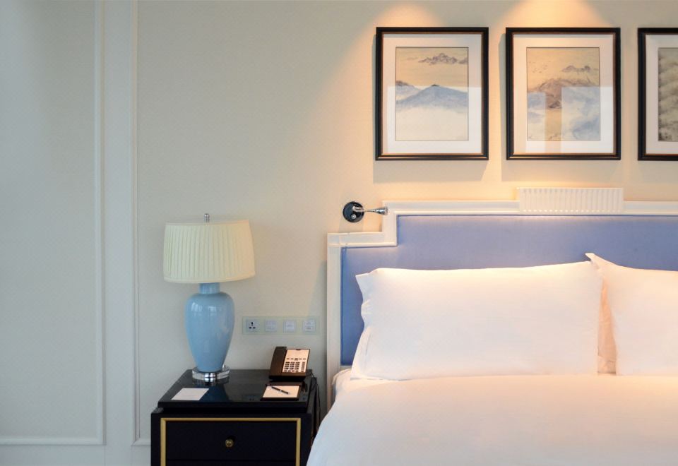 甄選高樓層江景大床房