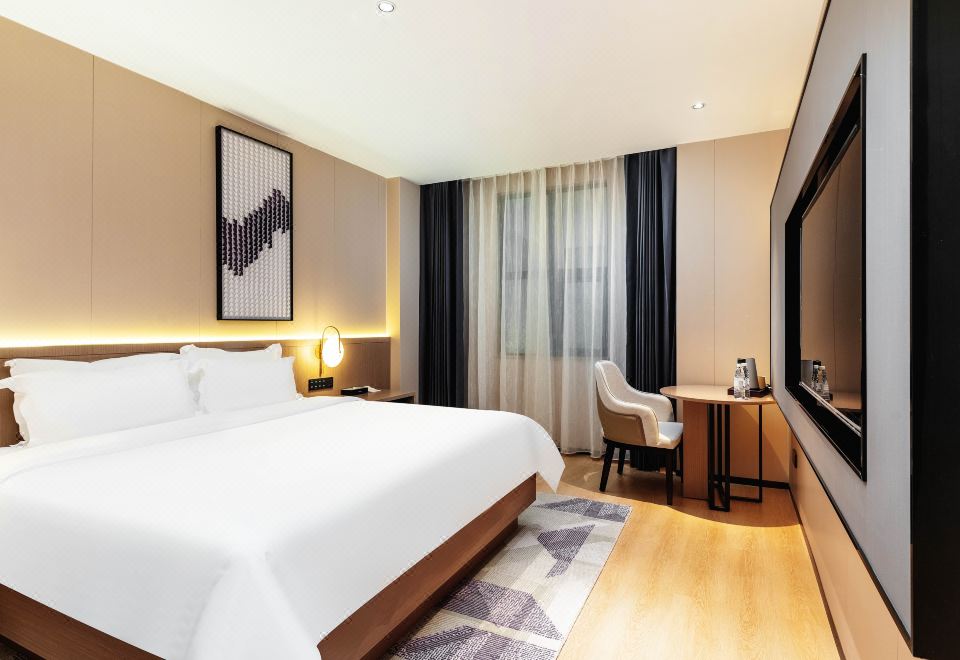 高級精品大床房（浴缸+慕斯床墊+零壓枕頭+mini吧+無窗）