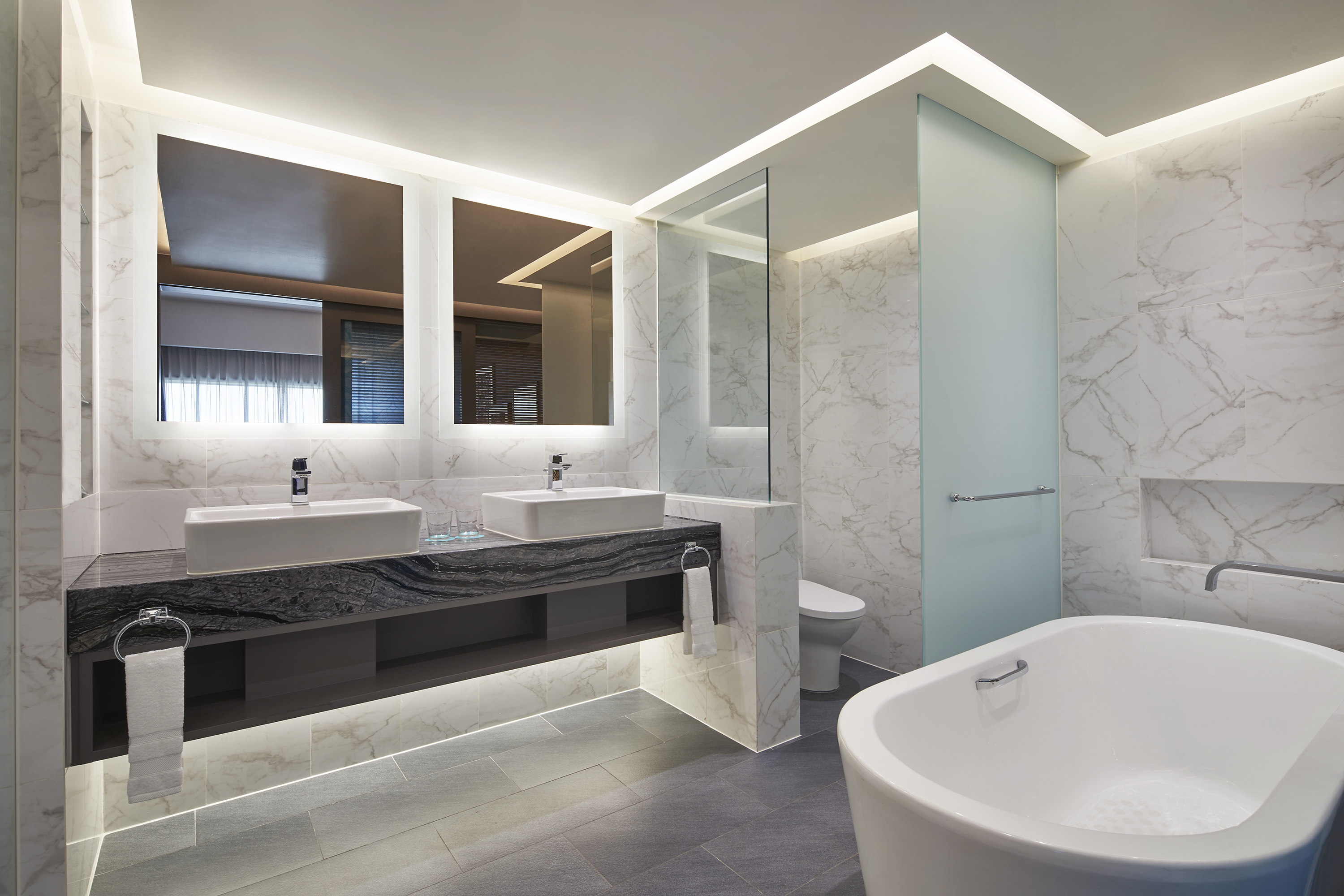 艾美套房，一卧室套房，一張特大床