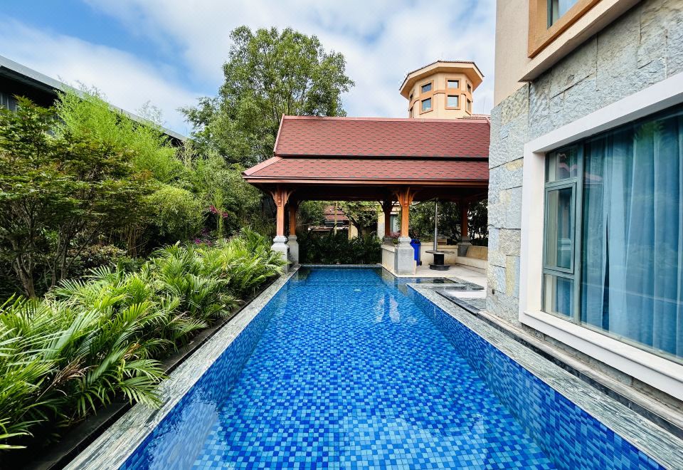 独栋泳池四卧别墅