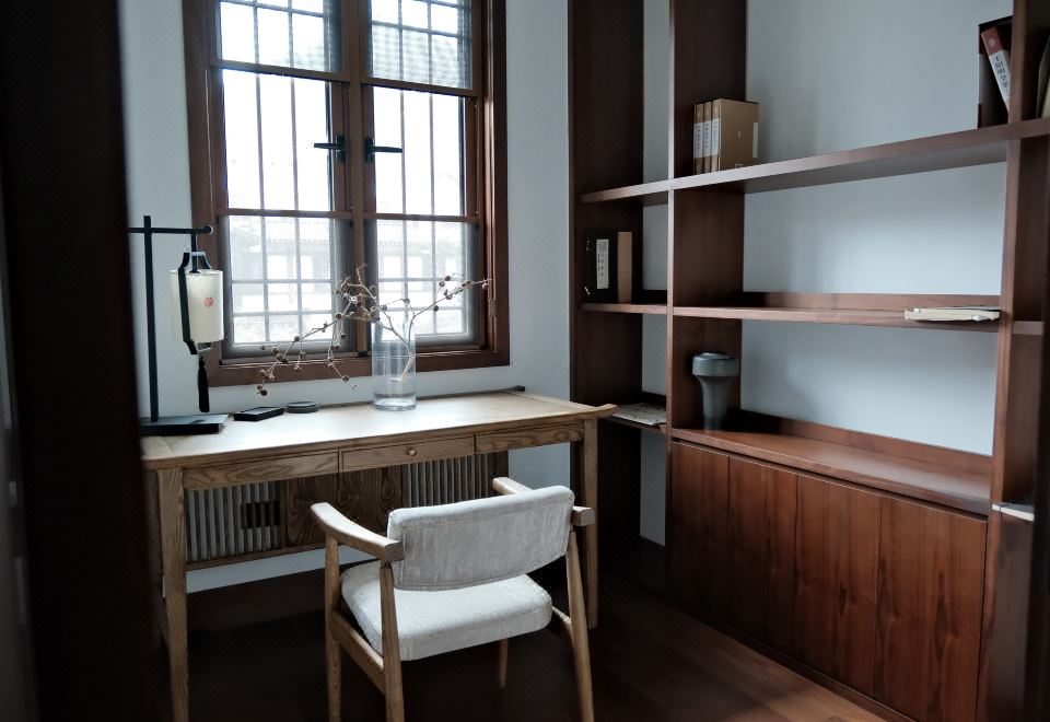 Guestroom - 6-Person Occupancy