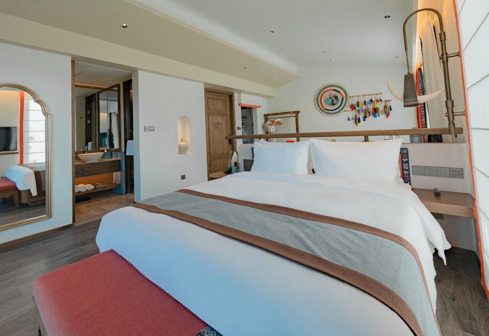 Queen Room