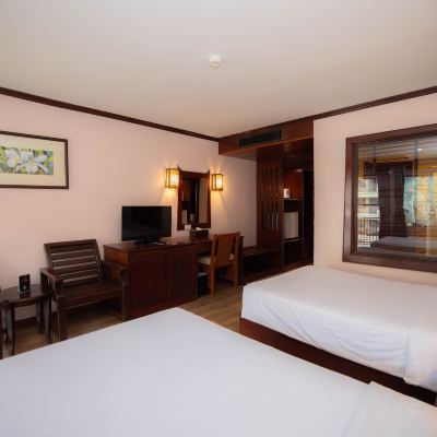 豪華池景雙床陽台房 芭曼布麗酒店 （SHA Extra Plus）優惠