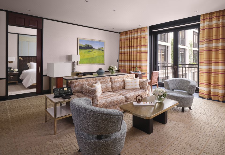 豪华特大床套房