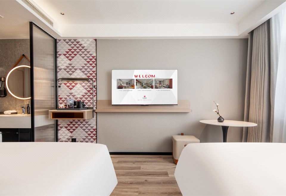 智能高級雙床房〔小度音響+智能投屏+零壓床墊〕