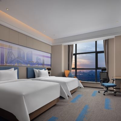 豪華雙床房（美國舒達床墊+智能設備+城市高空景觀） 武漢光谷一路希爾頓歡朋飯店優惠