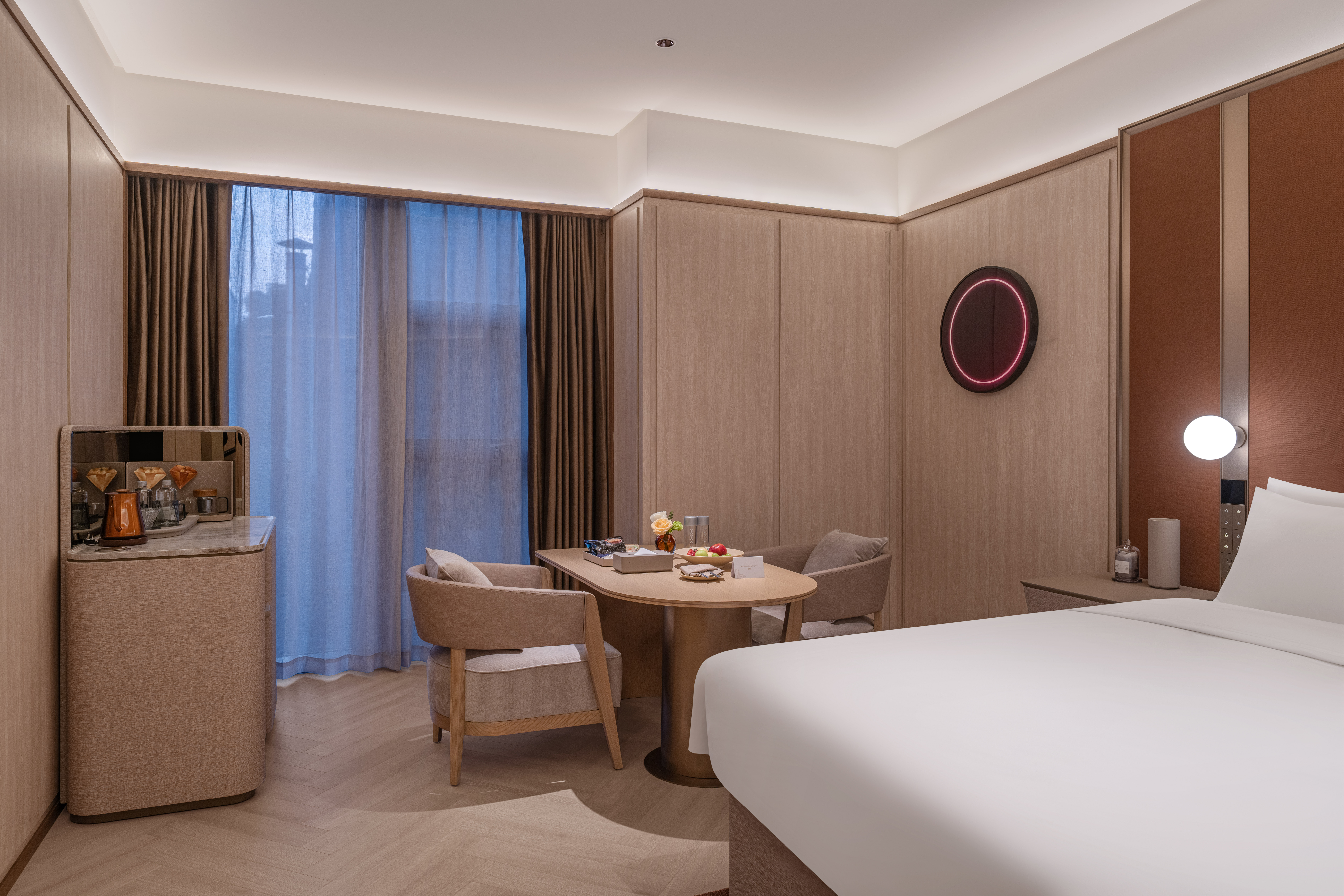 豪华亲子房（丝涟床垫+徕芬吹风机+Mini吧+助眠音箱）