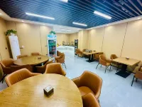 Golden Rome Fifth Season Hotel