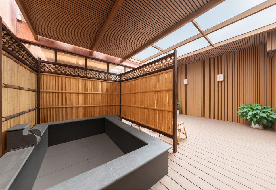 特色庭院私汤大床房（慕思助眠+智能马桶+小冰箱）