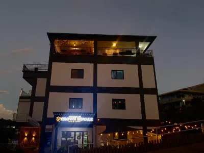 Crown Royale Hotel & Lounge Hotels in 