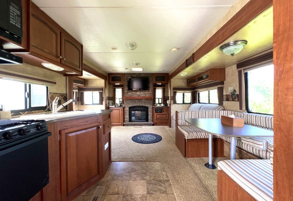 Shanshui Villa HotelLijiang Rustic Luxury | American Jack RV