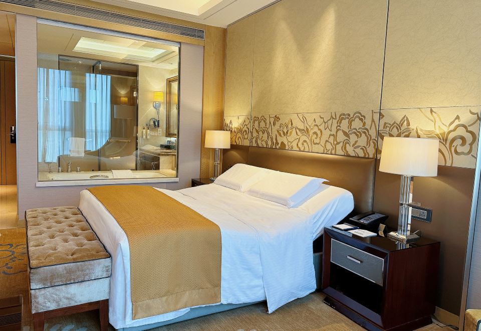 尊享智眠大床房（帶0壓床墊+可升降按摩床）