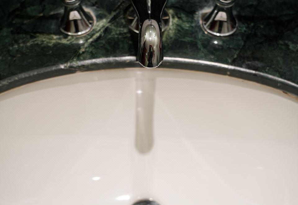 WUXI TAIHU HOTELGuestroom (Double Bed) (West Building)