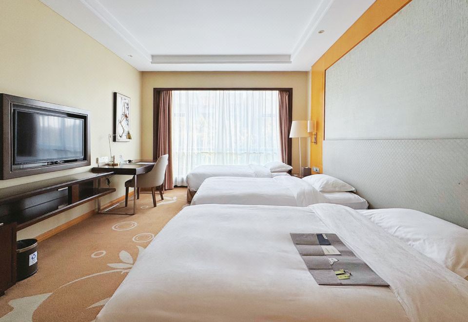 栖园楼豪华家庭三人间（静谧+全景落地窗+室内泳池）