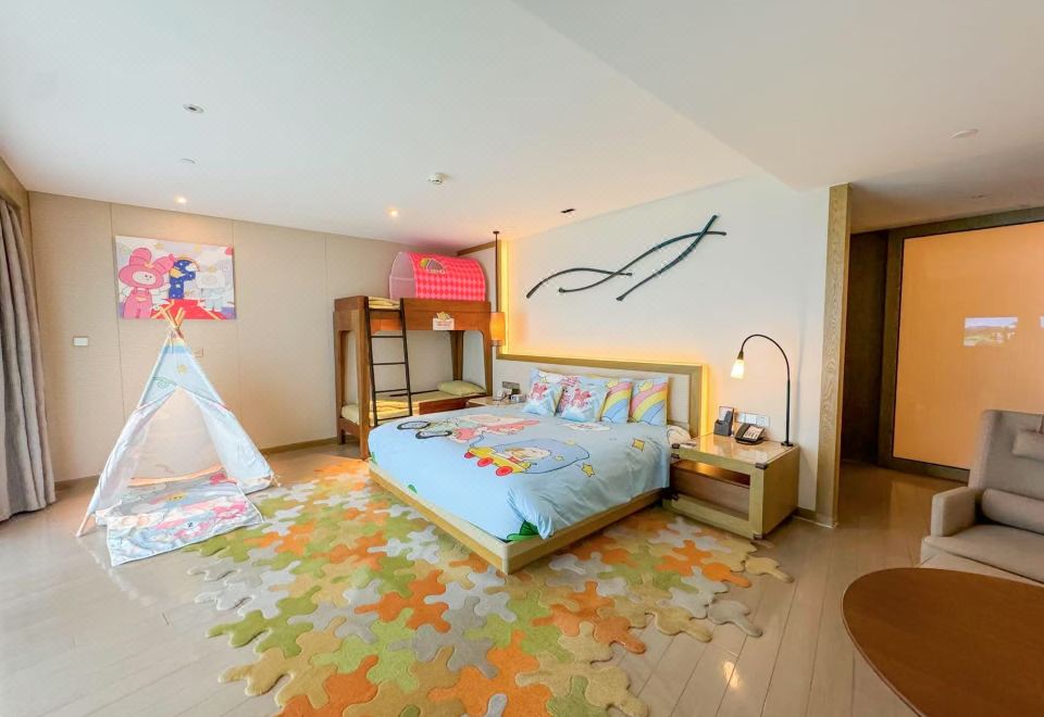 家庭套房 超大床 海景