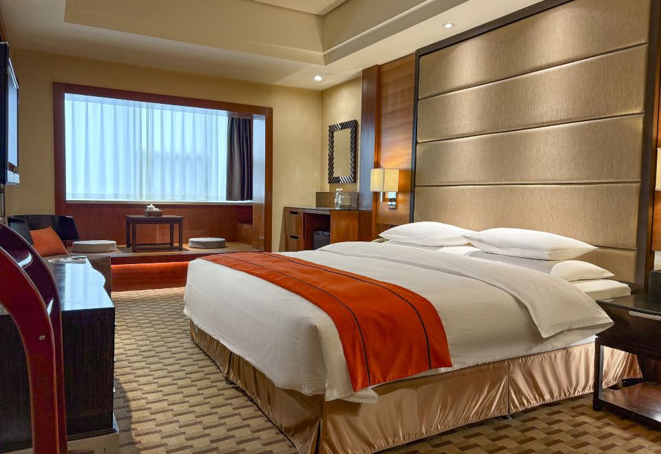 行政榻榻米大床房（榻榻米茶台+舒适床垫）