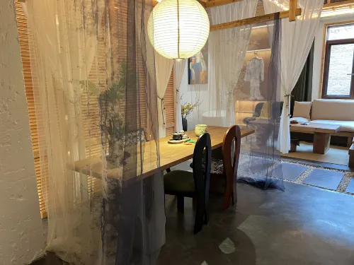 Yixunli Theme Hotel