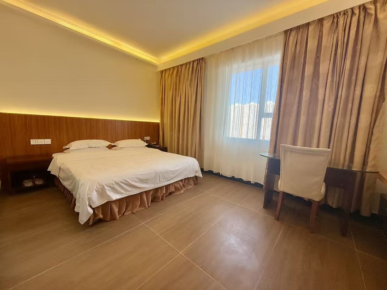 高级商务大床房（独立烘乾机）