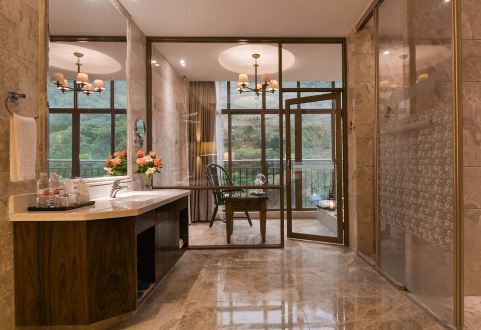 森林泡池大床房-认证珍稀温泉水