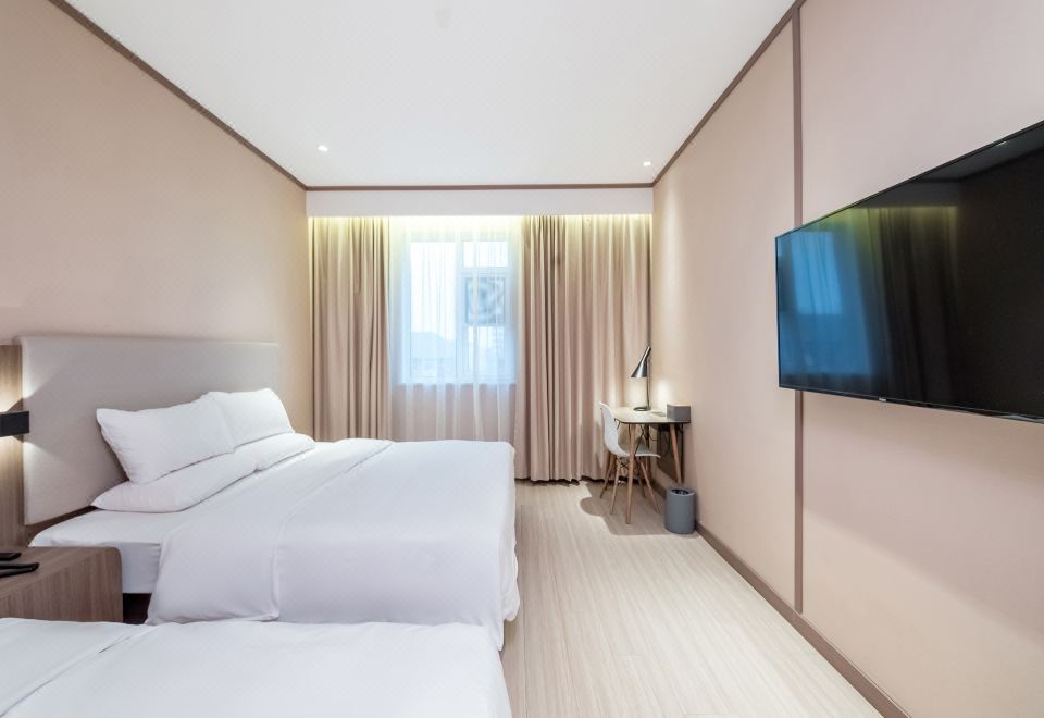 HanTing Hotel (Beijing Qianmen Street)Family Room