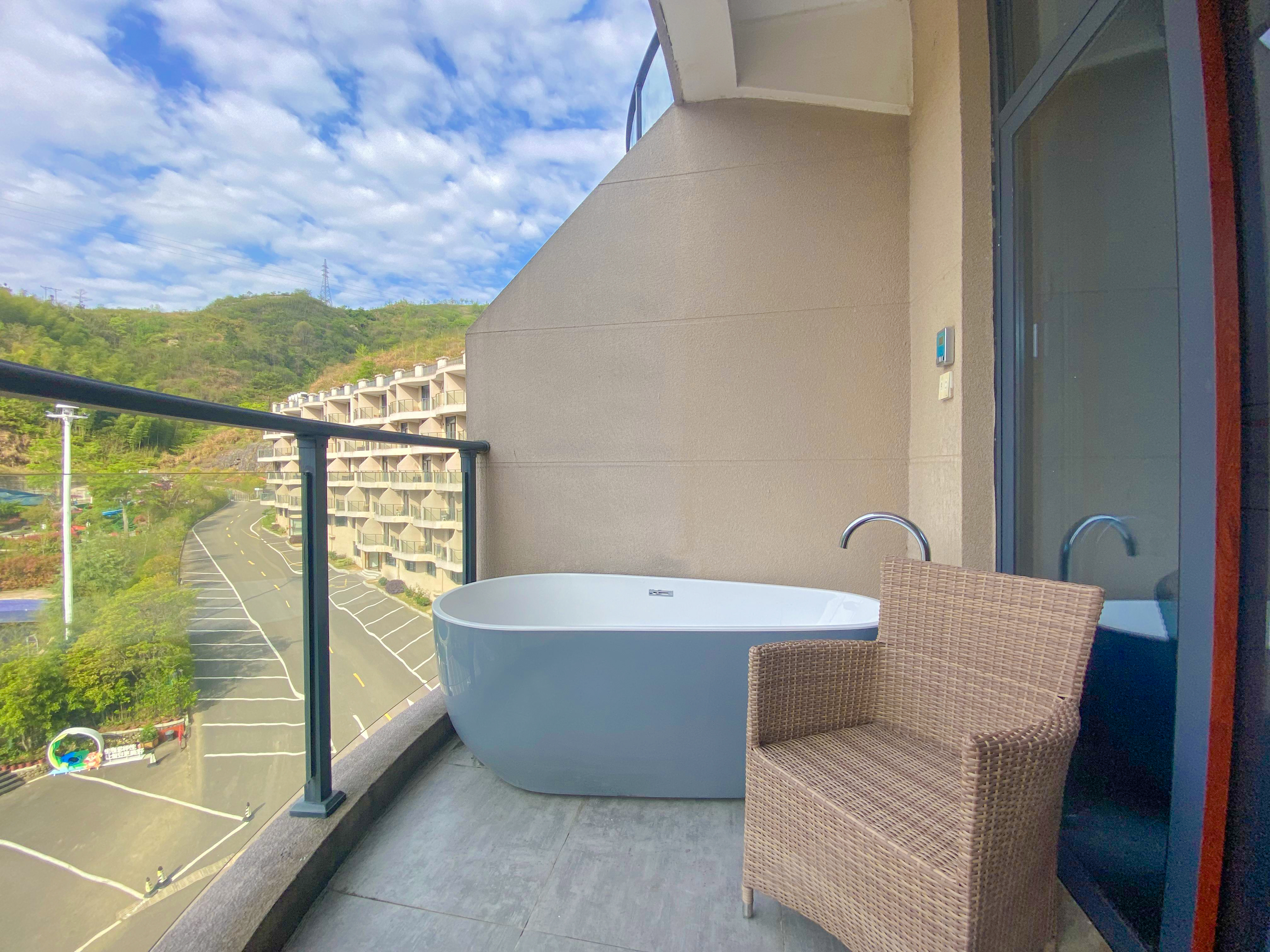 养心温泉大床房