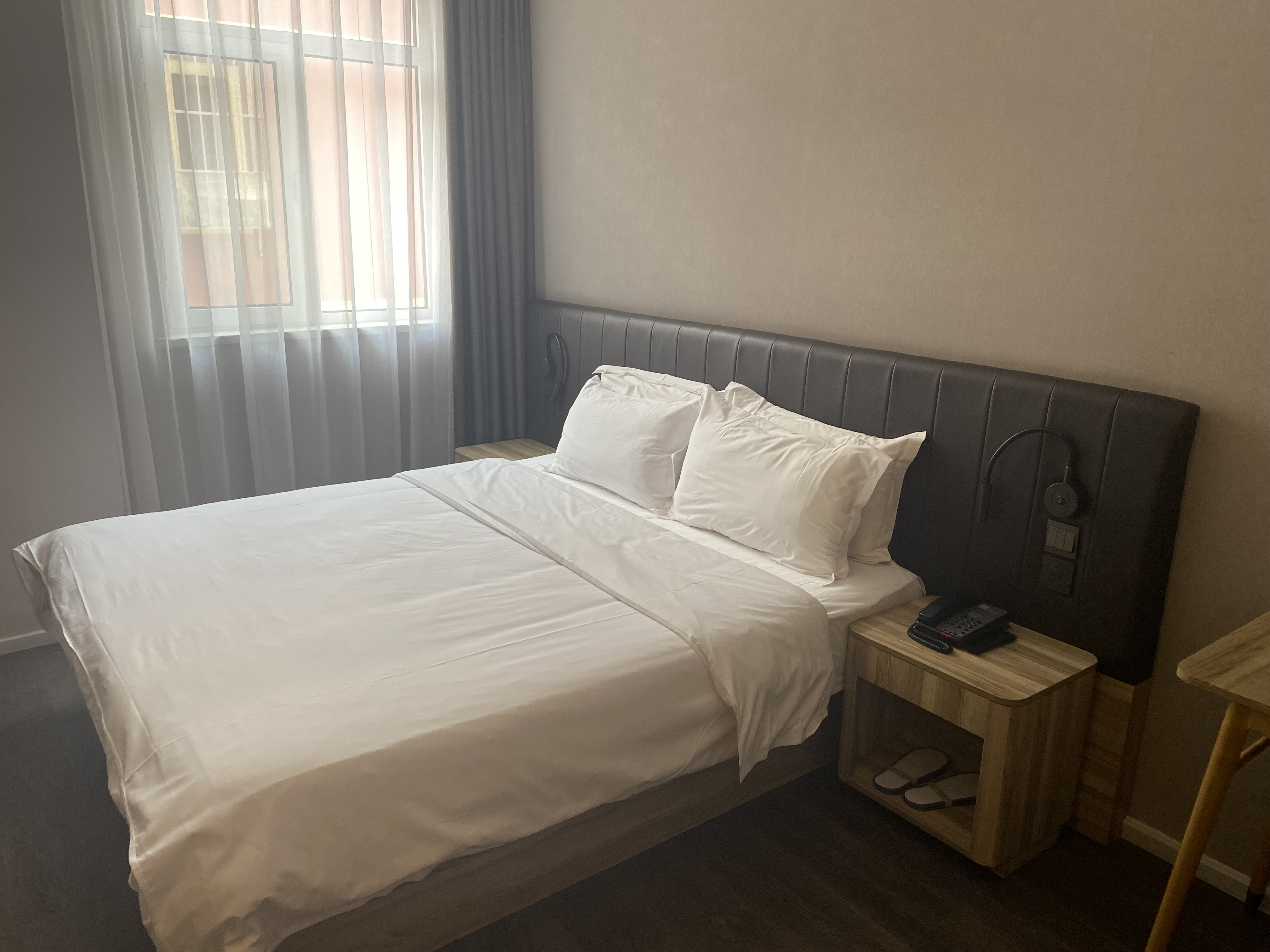 大床房（金可儿床垫+记忆枕+电视投屏）