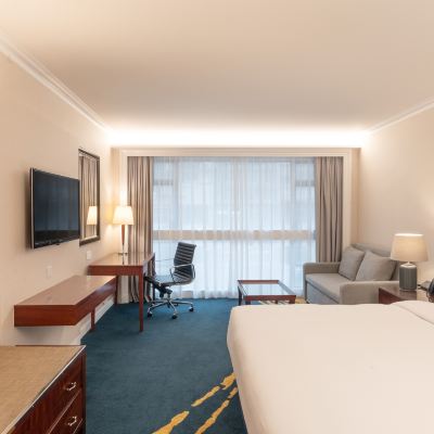 豪華房 大床 香港金域假日酒店優惠