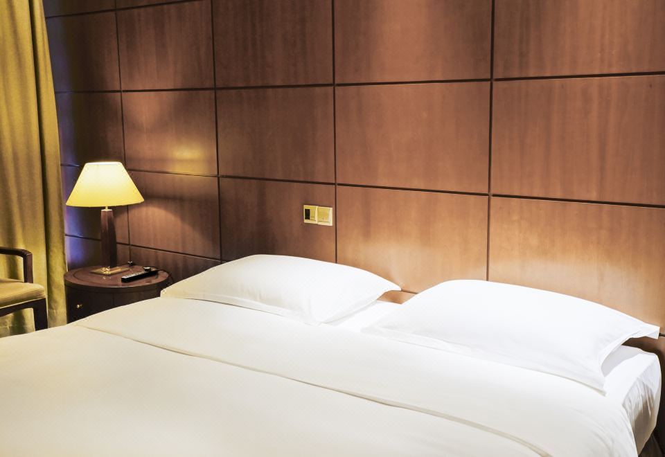 Huquan Resorts & SpaStandard Double Room (Building C)