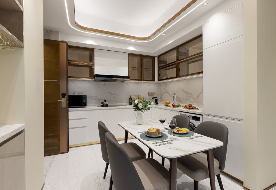 Three-Bedroom Deluxe