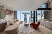 Stone Hotel (Jiefangbei Raffles Plaza) Hoteles en 