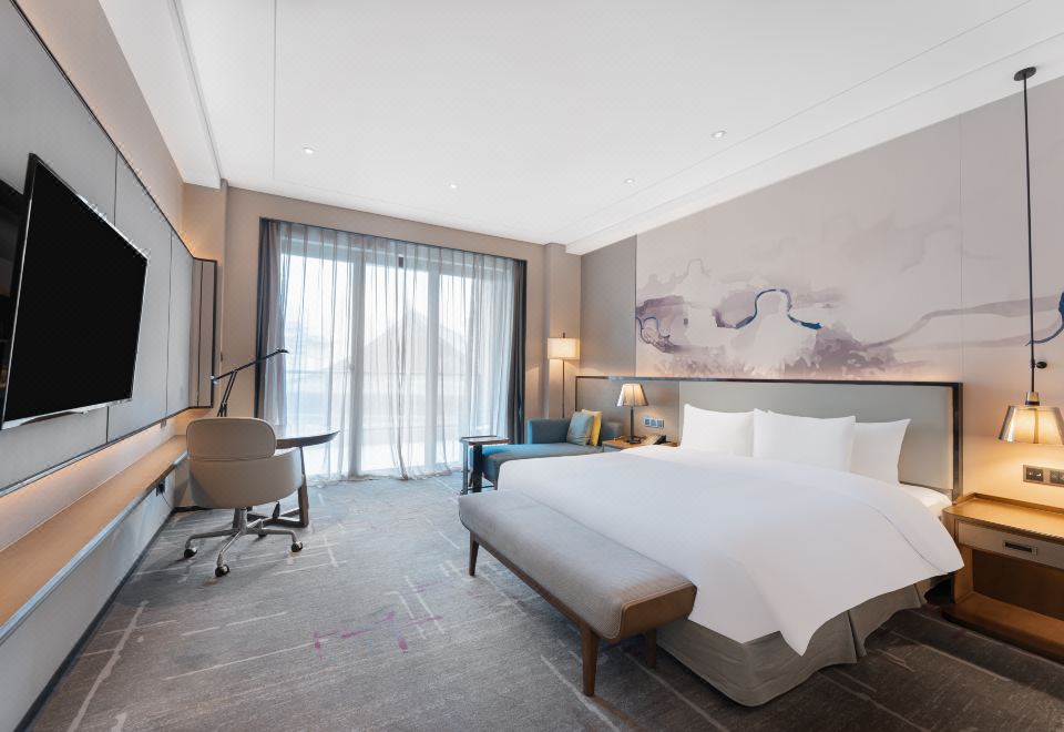 雪映高级湖景大床房