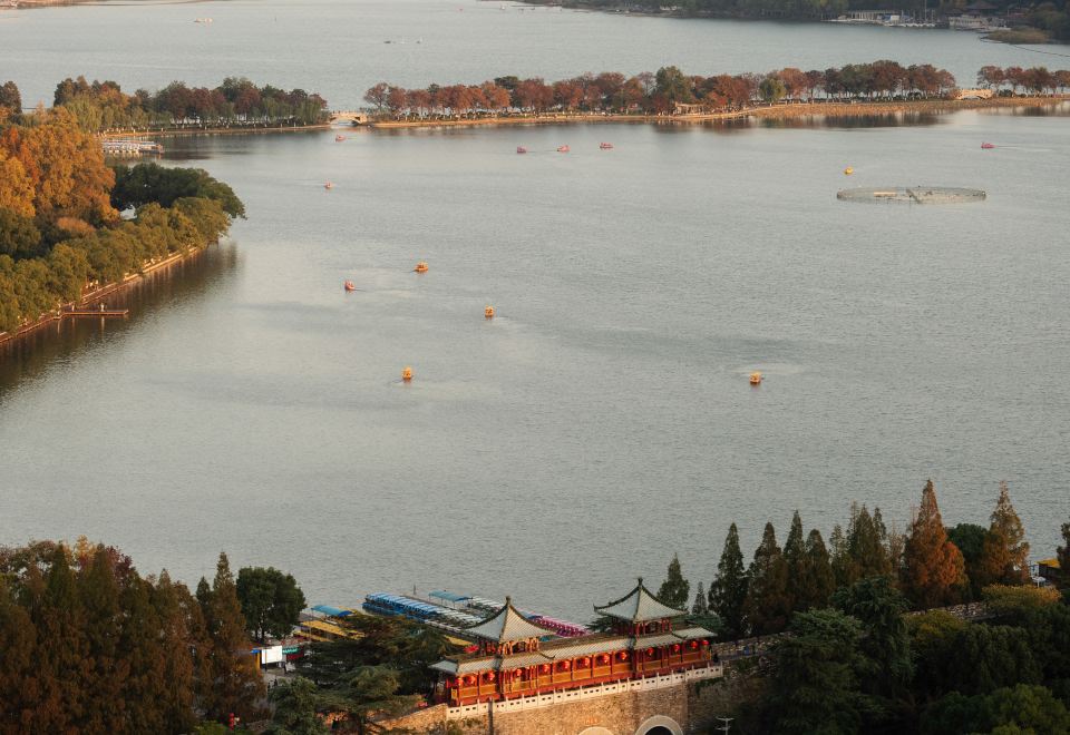 豪华景观大床房·览魅力山景