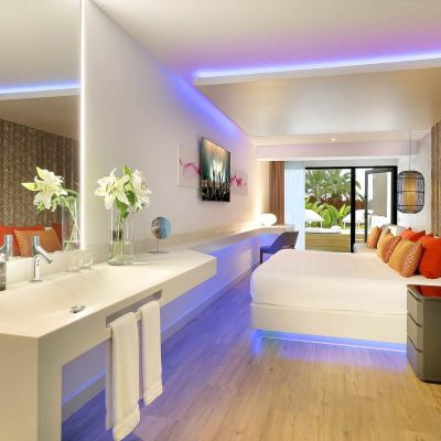 Studio Suite Jacuzzi Terrace (2 Adults + 2 Children) Hard Rock Hotel Ibiza Promo Code